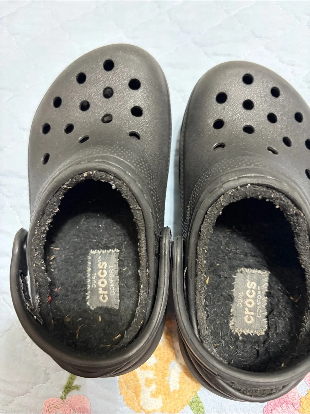 Crocs Kids Toddlers Boys Unisex Crocs PreOwned Size 8C Shows wear Good condition